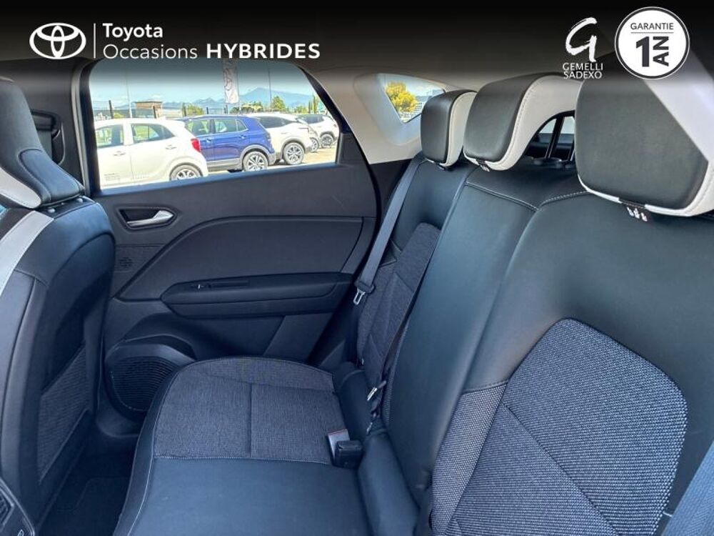 Captur 1.6 E-Tech hybride 145ch Intens -21 2022 occasion 84100 Orange