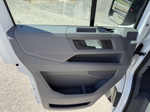 Crafter 30 L3H3 2.0 TDI 140CH BUSINESS TRACTION 2022 occasion 26740 Les Tourrettes