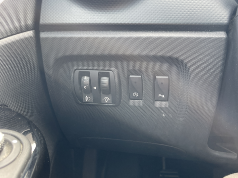 Captur 0.9 TCE 90CH STOP&START ENERGY INTENS ECO&sup2; EURO6 2015 occasion 33700 M&eacute;rignac