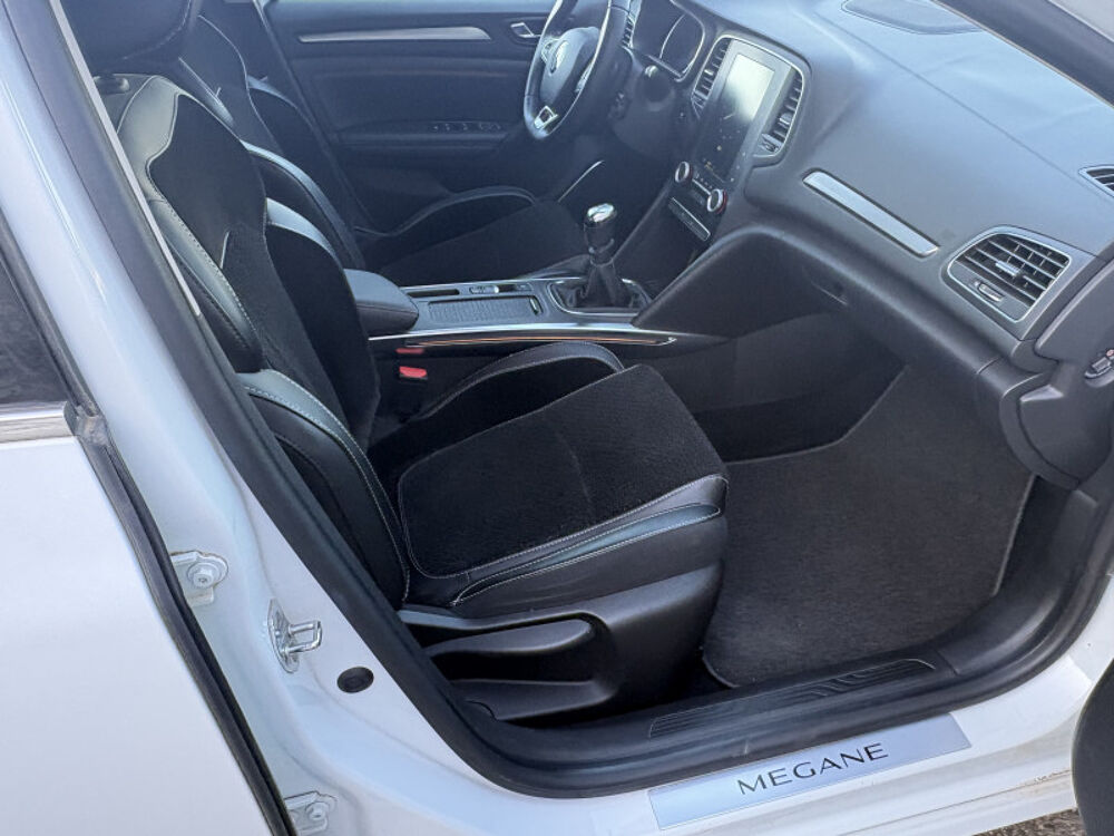 Megane IV 1.2 TCE 130CH ENERGY INTENS 2016 occasion 13400 AUBAGNE