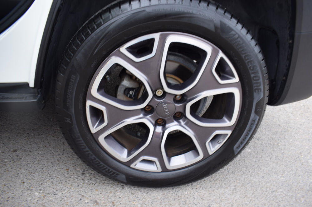 Renegade 2.0 MULTIJET S&S 140CH LIMITED 4X4 BVA9 2016 occasion 34740 Vendargues