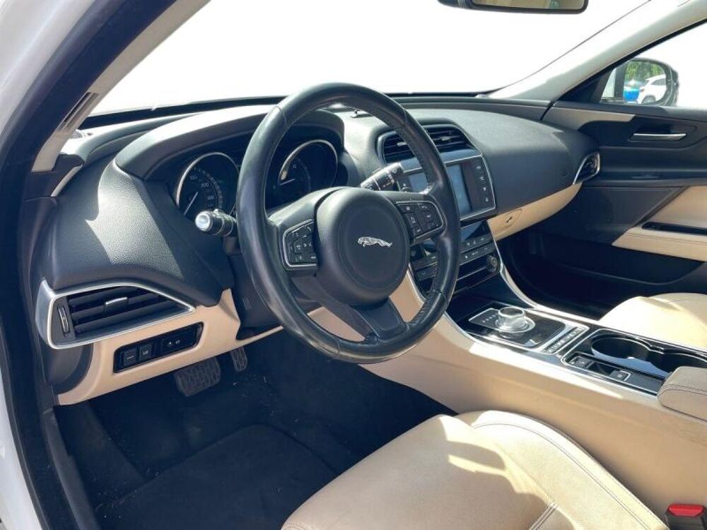 XE 2.0D 180ch R-Sport BVA8 2015 occasion 13730 ST VICTORET