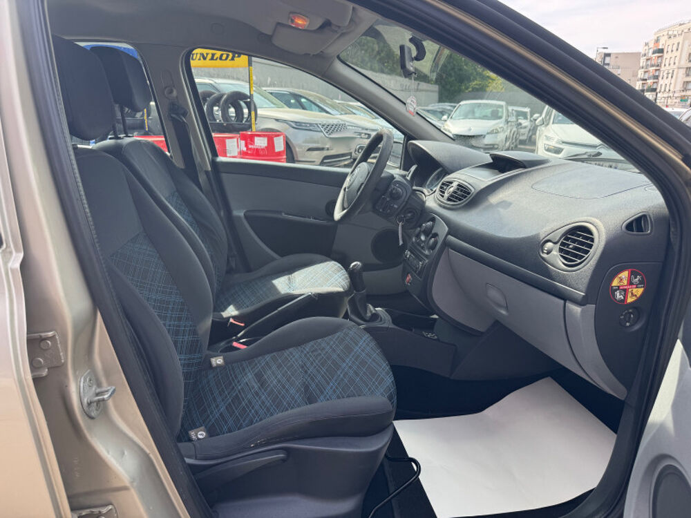 Clio III 1.5 DCI 70CH CONFORT PACK CLIM DYNAMIQUE 5P 2006 occasion 93220 Gagny