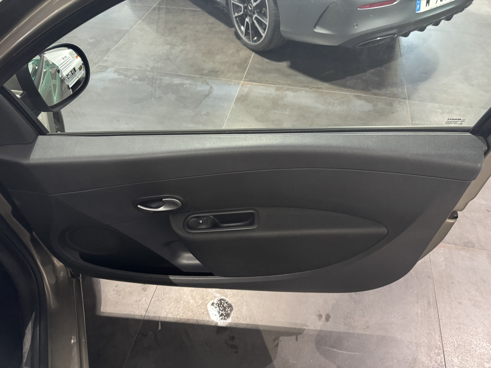 Clio III 1.5 DCI 85CH EXCEPTION PLB AUTO 2009 occasion 12000 RODEZ