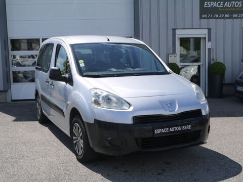 Peugeot Partner Tepee 1.6 HDI 75 / DISTRIBUTION FAITE 2012 occasion La C&ocirc;te-Saint-Andr&eacute; 38260