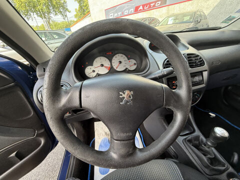 206 1.4 HDI XT PREMIUM 5P (clim) 2004 occasion 31140 Aucamville