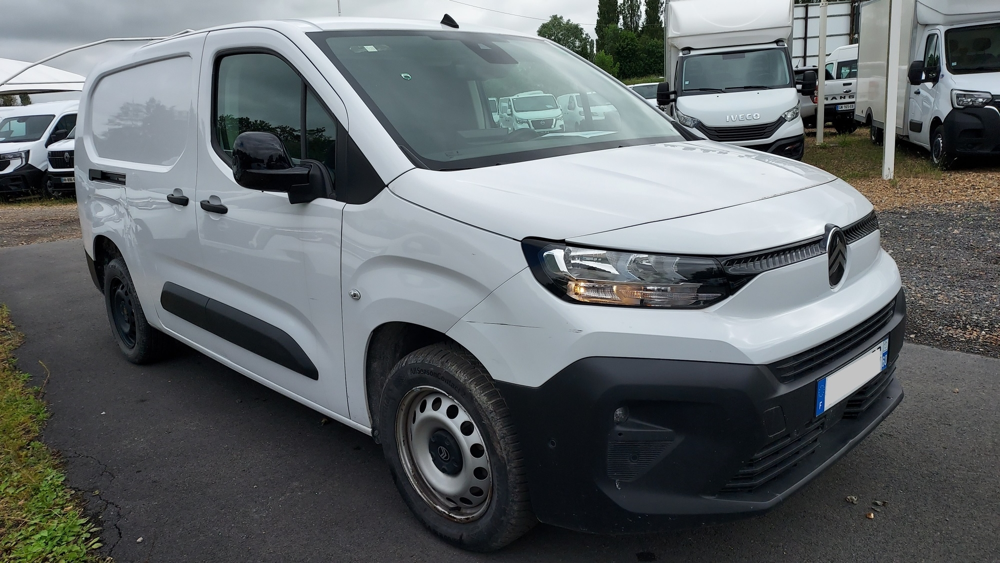 Berlingo XL 950KG BLUEHDI 100CH S&S PACK PREMIUM CONNECT 2024 occasion 60600 Clermont