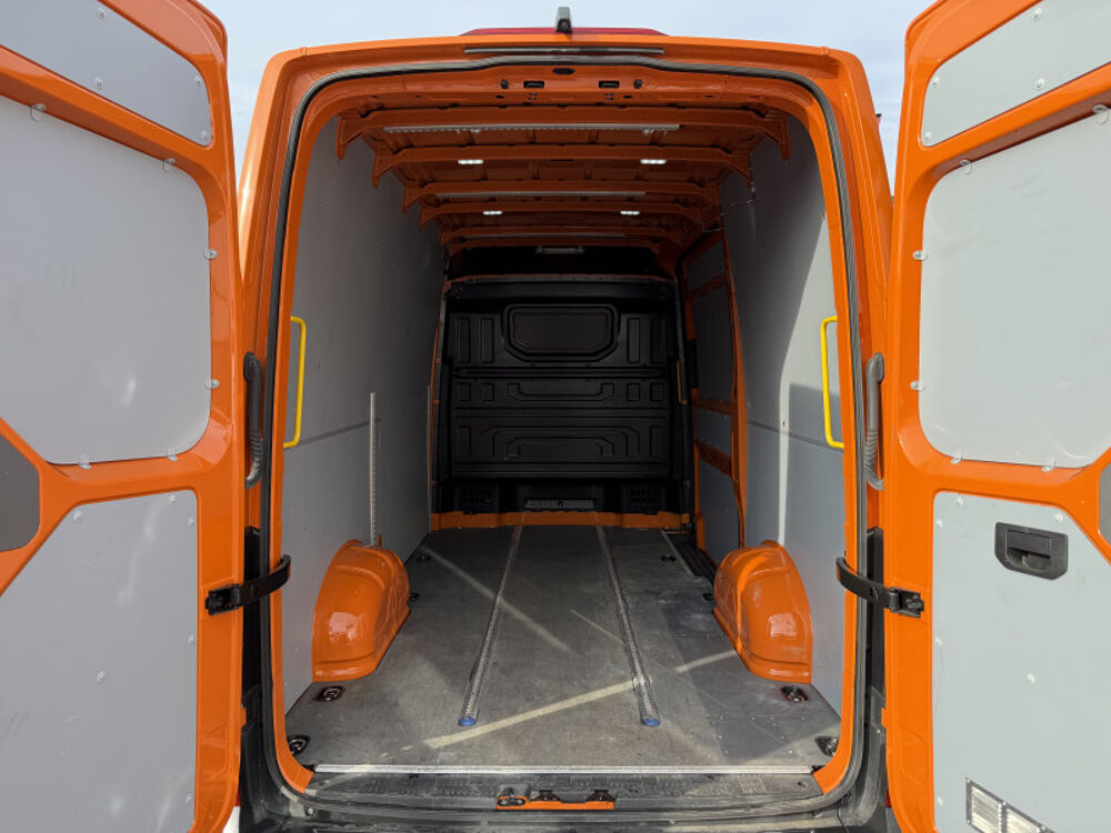 Crafter 35 L3H3 2.0 TDI 177CH BUSINESS LINE TRACTION BVA8 2021 occasion 57350 Stiring-Wendel