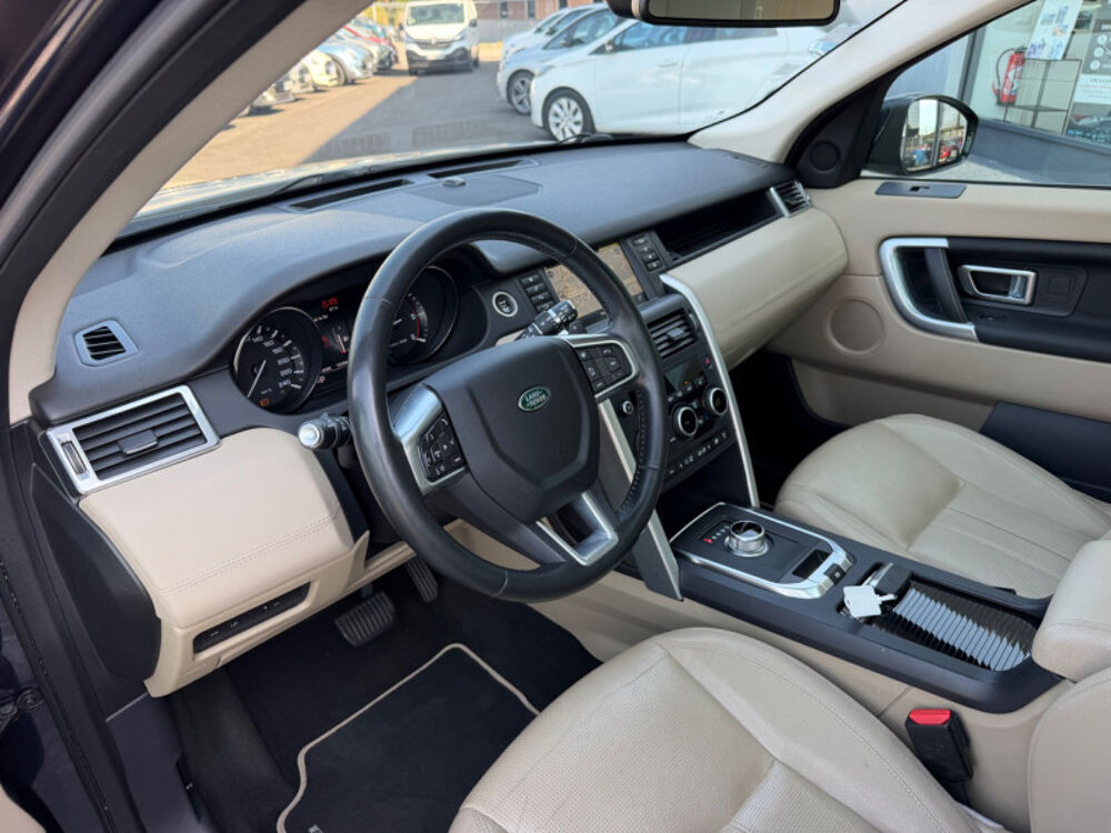 Discovery 2.0 TD4 180CH AWD SE BVA / TOIT PANO / 153MKM 2016 occasion 38130 ECHIROLLES