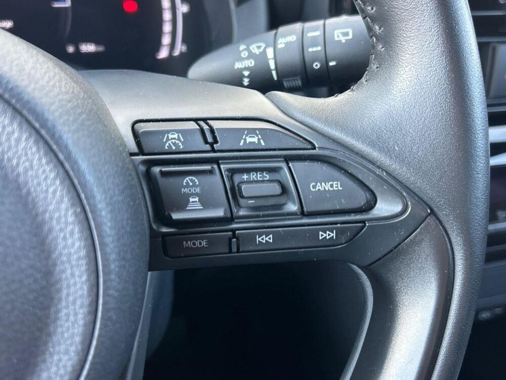 Yaris Cross 130h Design MC24 2025 occasion 13300 Salon-de-Provence