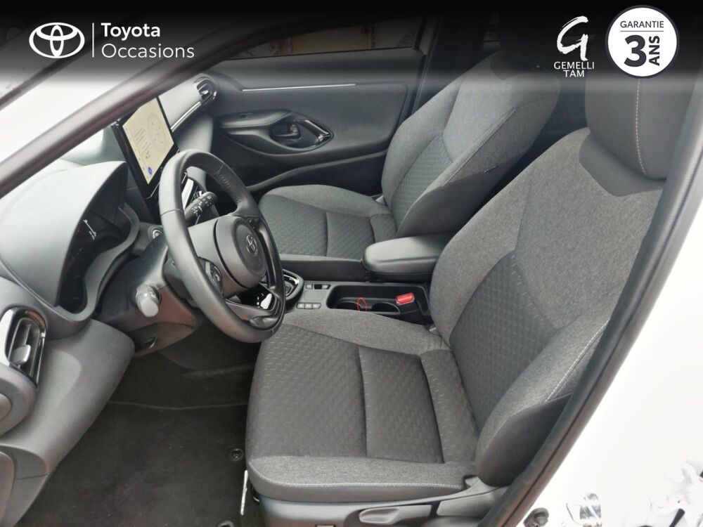 Yaris Cross 130h Design MC24 2025 occasion 26200 Mont&eacute;limar