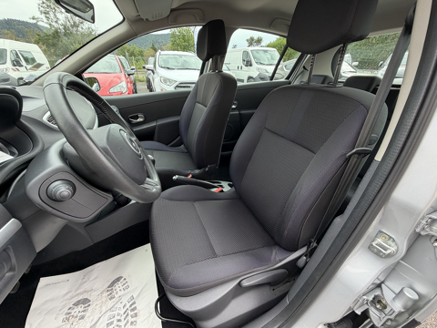 Clio III 1.2 16V 75CH PACK AUTHENTIQUE 5P SEULEMENT 15460 KM !!! 2006 occasion 88200 Saint-Nabord