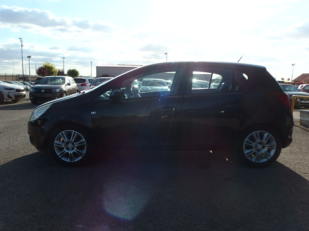 Corsa 1.4 TWINPORT COSMO 5P 2009 occasion 10600 Savi&egrave;res