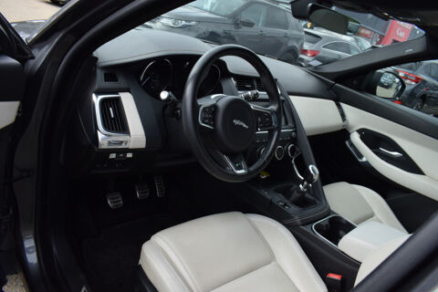 E-PACE 2.0D 150CH R-DYNAMIC S AWD 2018 occasion 34740 Vendargues