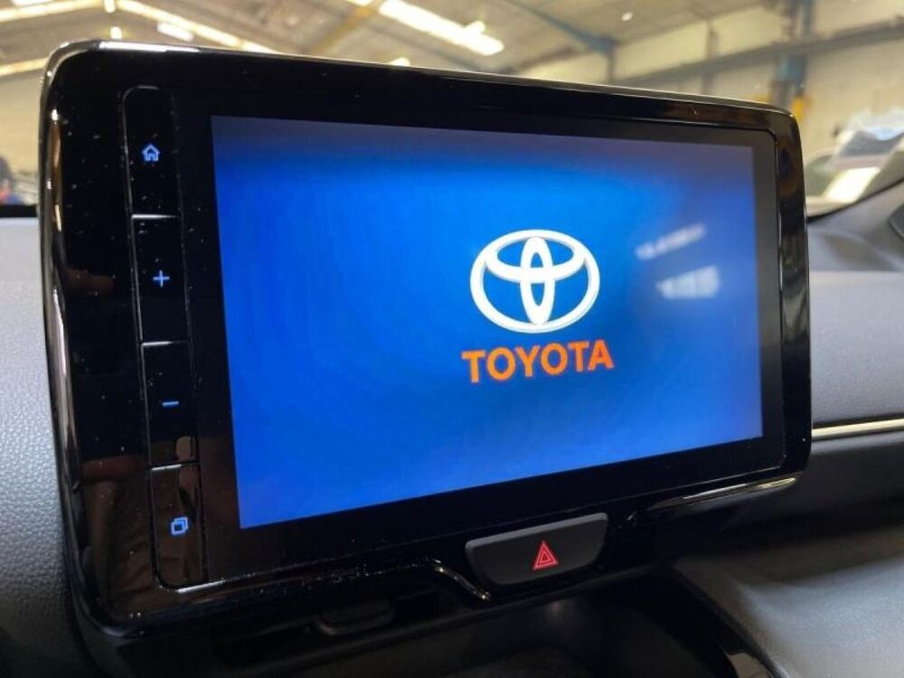 Yaris Cross 116h Design MY22 2023 occasion 13400 Aubagne