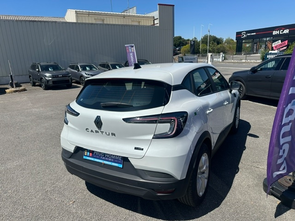 Captur 1.6 E-TECH FULL HYBRID 145CH EVOLUTION 2025 occasion 16400 Puymoyen
