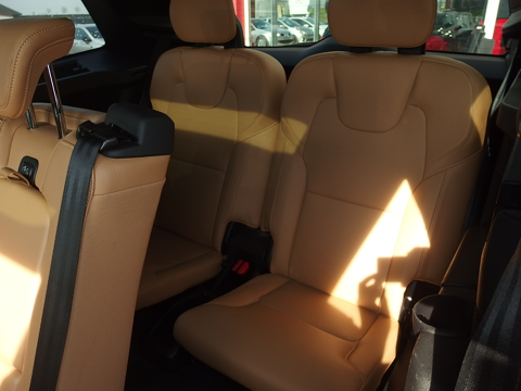 XC90 D5 AWD 235CH MOMENTUM GEARTRONIC 7 PLACES 2017 occasion 10600 Savi&egrave;res