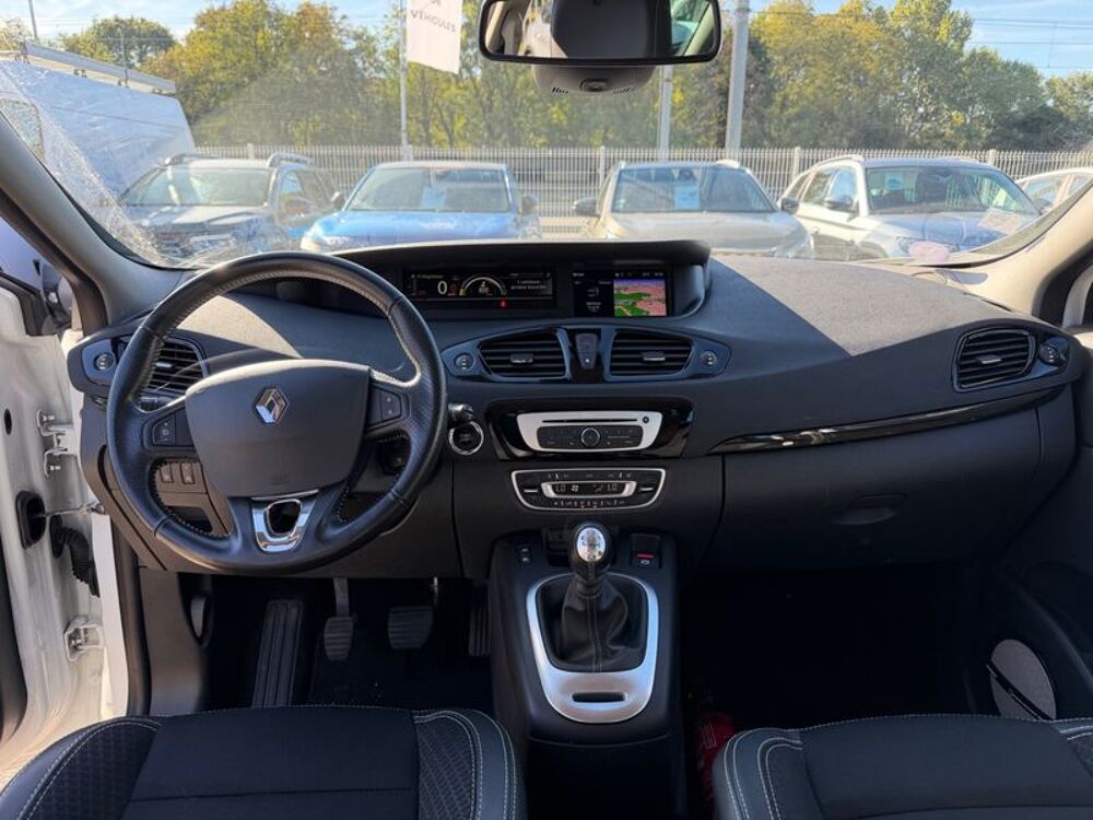 Grand Sc&eacute;nic III 1.2 TCE 130CH ENERGY BOSE EURO6 7 PLACES 2015 2016 occasion 38130 ECHIROLLES