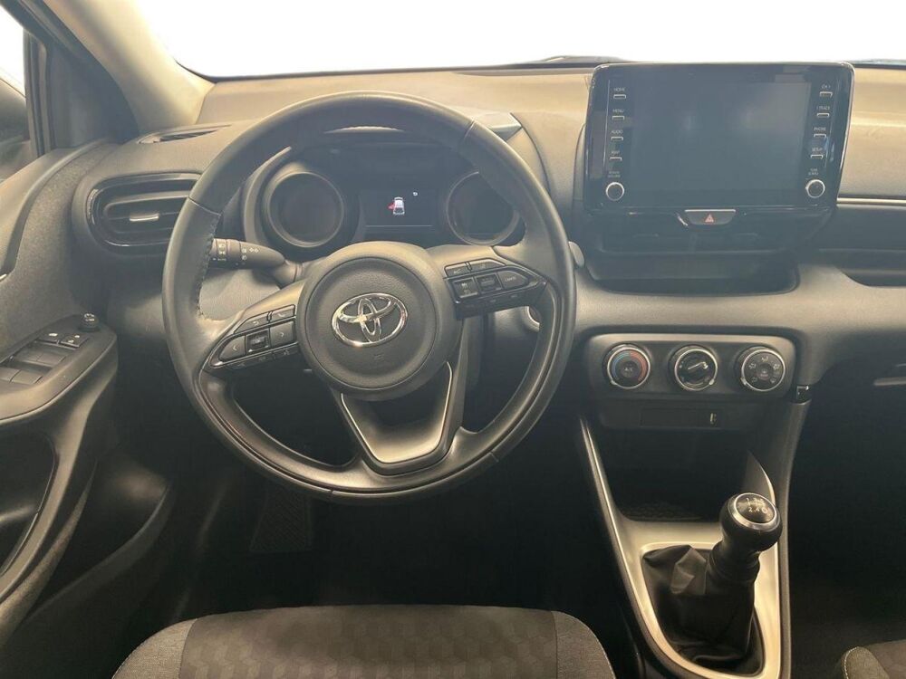 Yaris 70 VVT-i Design 5p MY22 2022 occasion 13290 Les Milles
