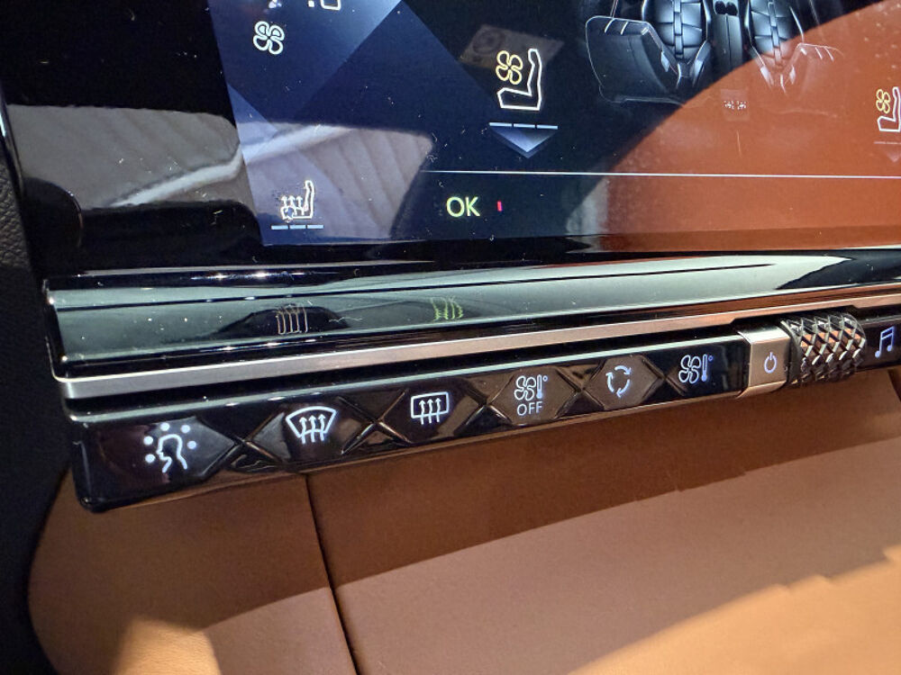 DS7 BLUEHDI 180CH GRAND CHIC AUTOMATIQUE 128G 2018 occasion 09000 Foix