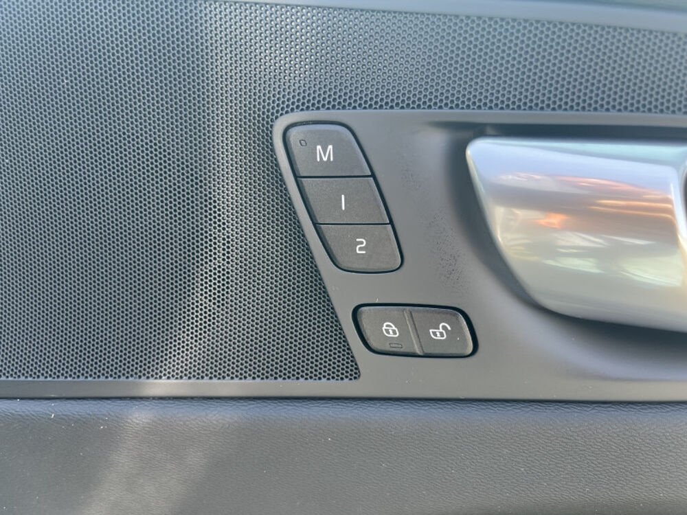 XC60 B4 197CH PLUS STYLE DARK GEARTRONIC 2023 occasion 95310 Saint-Ouen-l'Aum&ocirc;ne