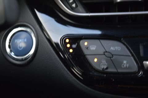 C-HR 1.8 HYBRIDE 122CH DYNAMIC BUSINESS E-CVT + PROGRAMME BEYOND 2023 occasion 94100 Saint-Maur-des-Foss&eacute;s