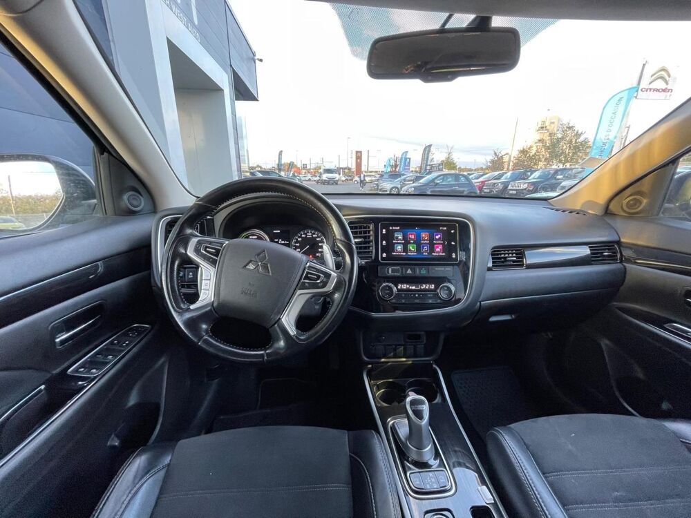 Outlander PHEV Hybride rechargeable 200ch Intense Style 2018 occasion 33320 Eysines