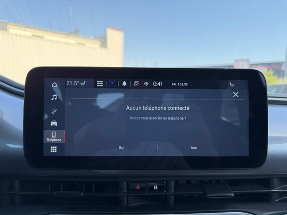 500 E 118CH PACK CONFORT 42KWH 2023 occasion 16400 Puymoyen