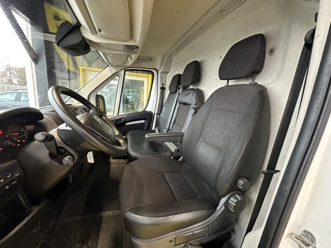 Jumper 33 L2H2 2.2 BLUEHDI 120 S&S DRIVER 2020 occasion 56530 Qu&eacute;ven
