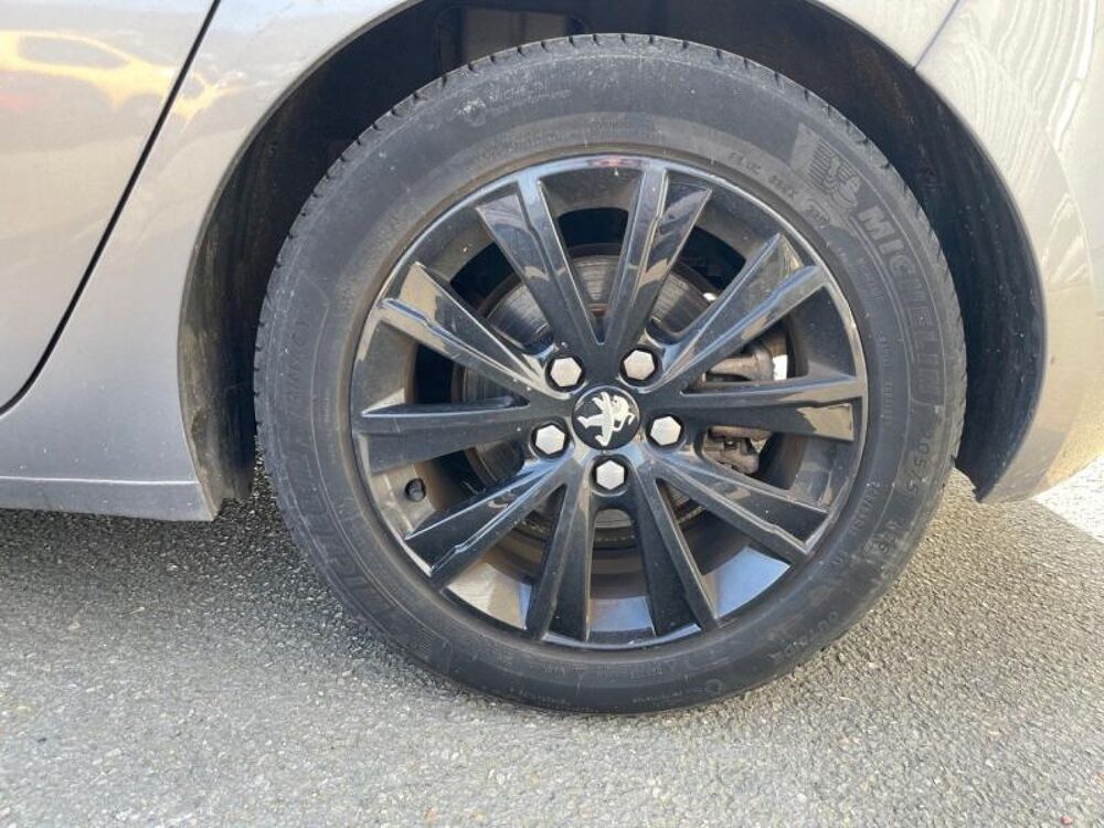 308 1.2 Puretech 130ch Allure S&S 5p 2016 occasion 27200 Vernon