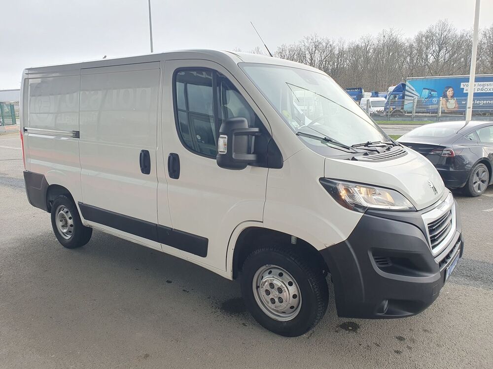 Boxer 333 L1H1 2.2 BLUEHDI S&S 140CH ASPHALT 2020 occasion 28630 Nogent-le-Phaye