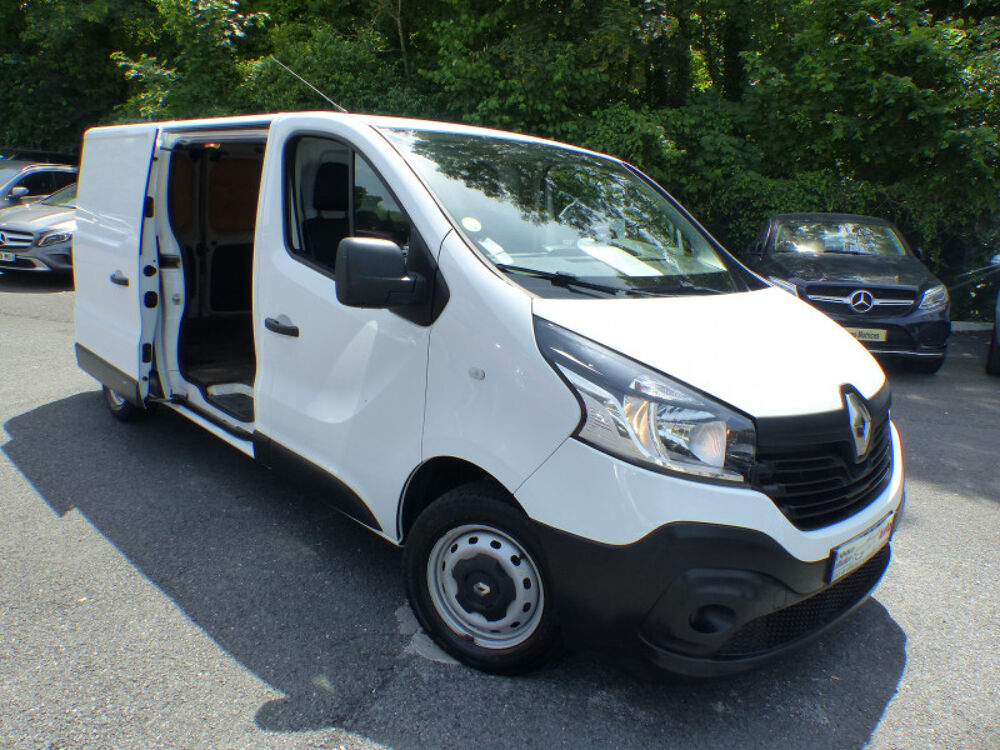 Trafic L2H1 1200 1.6 DCI 95CH CONFORT EURO6 2017 occasion 77144 Mont&eacute;vrain
