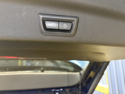 X1 (U11) SDRIVE18I 136CH XLINE FIRST EDITION 2022 occasion 56530 Qu&eacute;ven