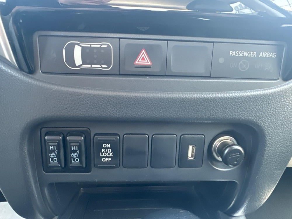 L200 2.4 DI-D 181CH DOUBLE CAB INSTYLE 2018 BVA 2018 occasion 31670 Lab&egrave;ge
