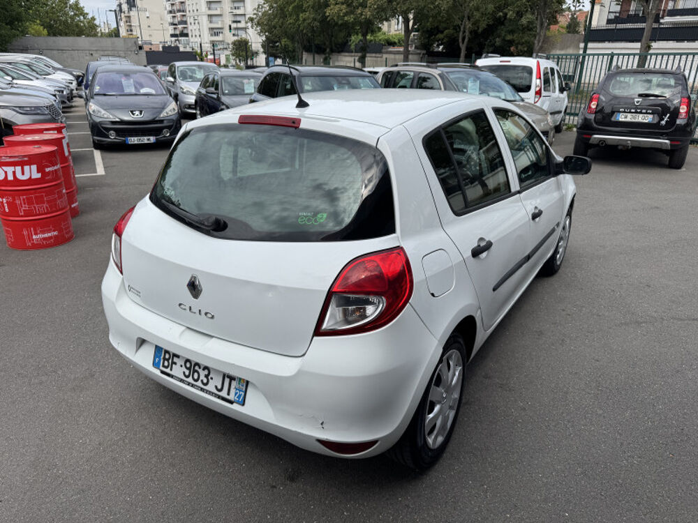 Clio III 1.5 DCI 75CH EXPRESSION CLIM ECO&sup2; 5P 2010 occasion 93220 Gagny