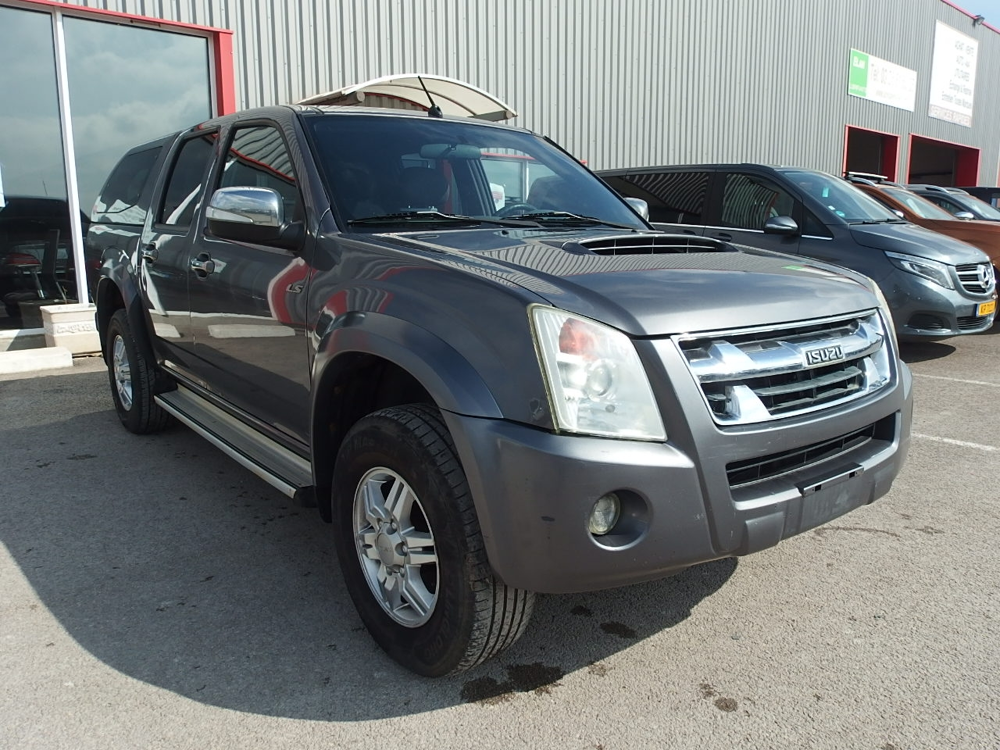 D-MAX 2.5 TDI136 CREW 4X2 LS 2011 occasion 10600 Savières