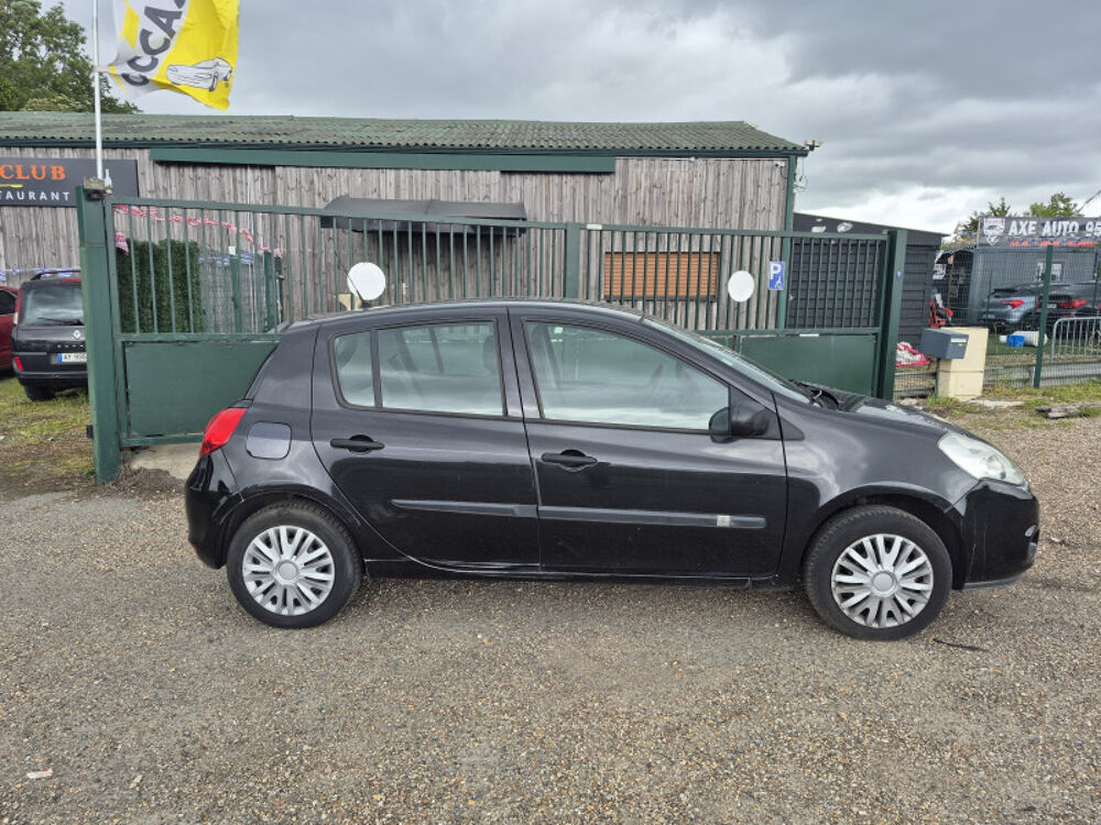Clio III 1.2 16V 75CH AUTHENTIQUE 5P 2010 occasion 95420 MAGNY EN VEXIN