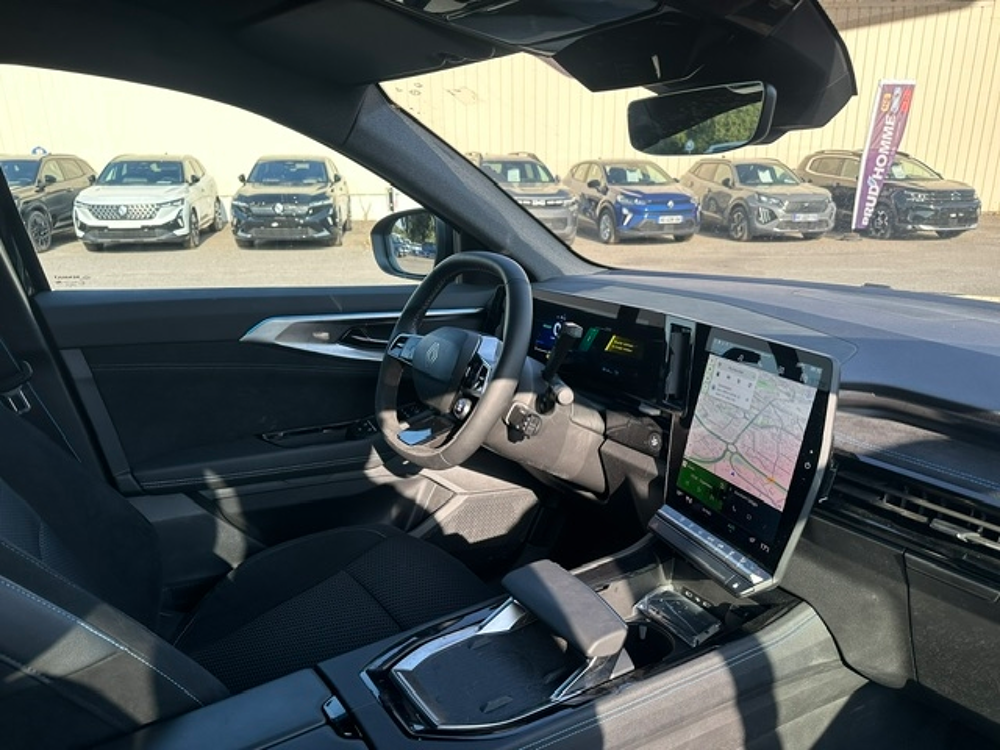 Espace 1.2 E-TECH FULL HYBRID 200CH ESPRIT ALPINE 2025 occasion 16400 Puymoyen