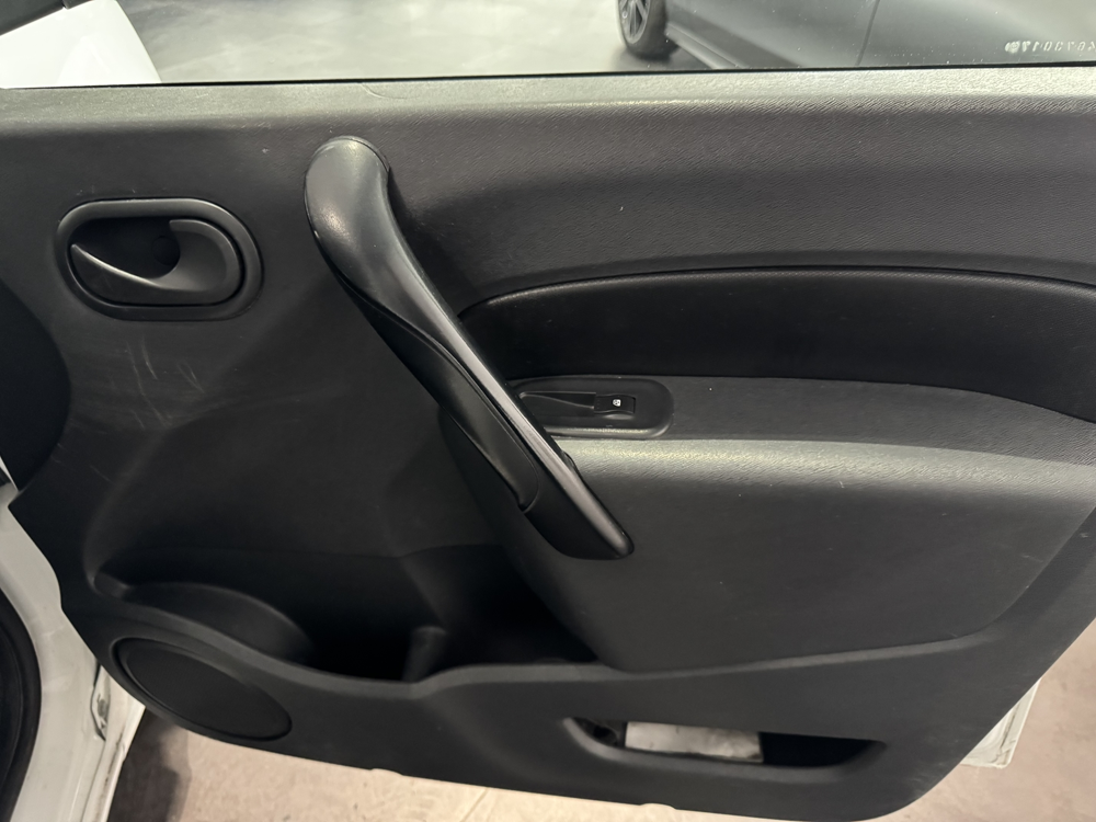 Kangoo Express MAXI 1.5 DCI 90CH CABINE APPROFONDIE EXTRA 5 PLACES PREMIERE 2012 occasion 12000 RODEZ