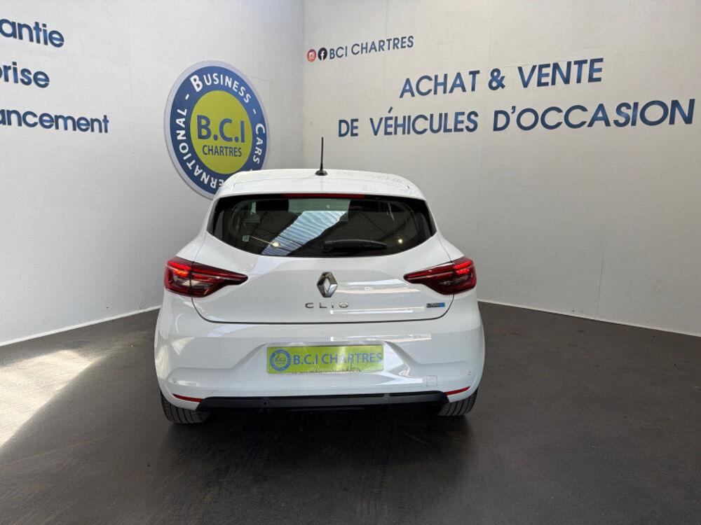 Clio V 1.6 E-TECH FULL HYBRID 145CH EQUILIBRE 2022 occasion 28630 Nogent-le-Phaye