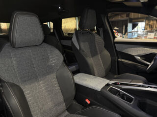 5008 HYBRID 136CH ALLURE E-DCS6 2025 occasion 63170 Aubi&egrave;re