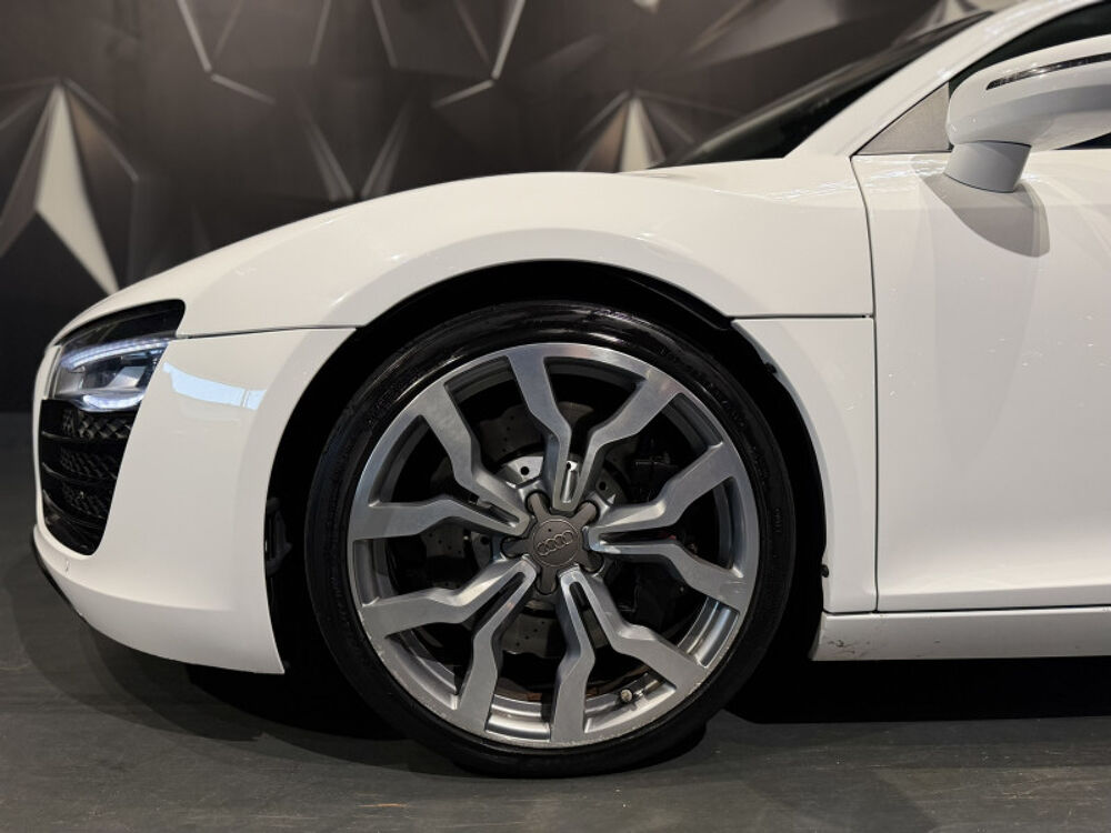 R8 4.2 V8 FSI 430CH QUATTRO TRONIC 7 2014 occasion 63170 Aubi&egrave;re
