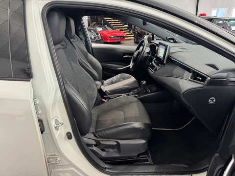Corolla 184 CV 62 800 KM PREMIERE MAIN HYBRIDE COLLECTION MY19 2019 occasion 12000 RODEZ