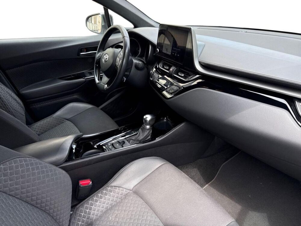 C-HR 2.0 Hybride 184ch Design Ultimate E-CVT 2023 occasion 13300 Salon-de-Provence