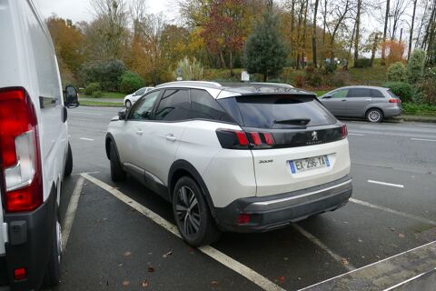 3008 1.2 PURETECH 130CH ALLURE S&S 2018 occasion 22100 Dinan