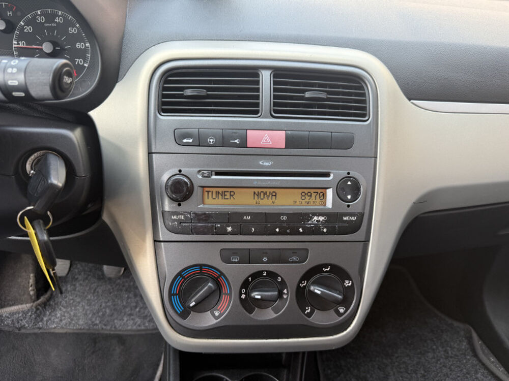 Grande Punto 1.2 8V 65CH ACTIVE 3P 2007 occasion 31140 Aucamville