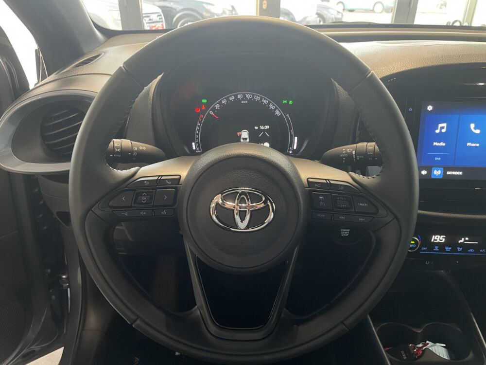 Aygo 1.0 VVT-I 72CH DESIGN MY24 2025 occasion 57350 Stiring-Wendel
