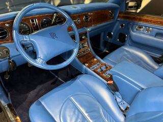 Corniche V8 6.8 BA 2001 occasion 63170 Aubi&egrave;re