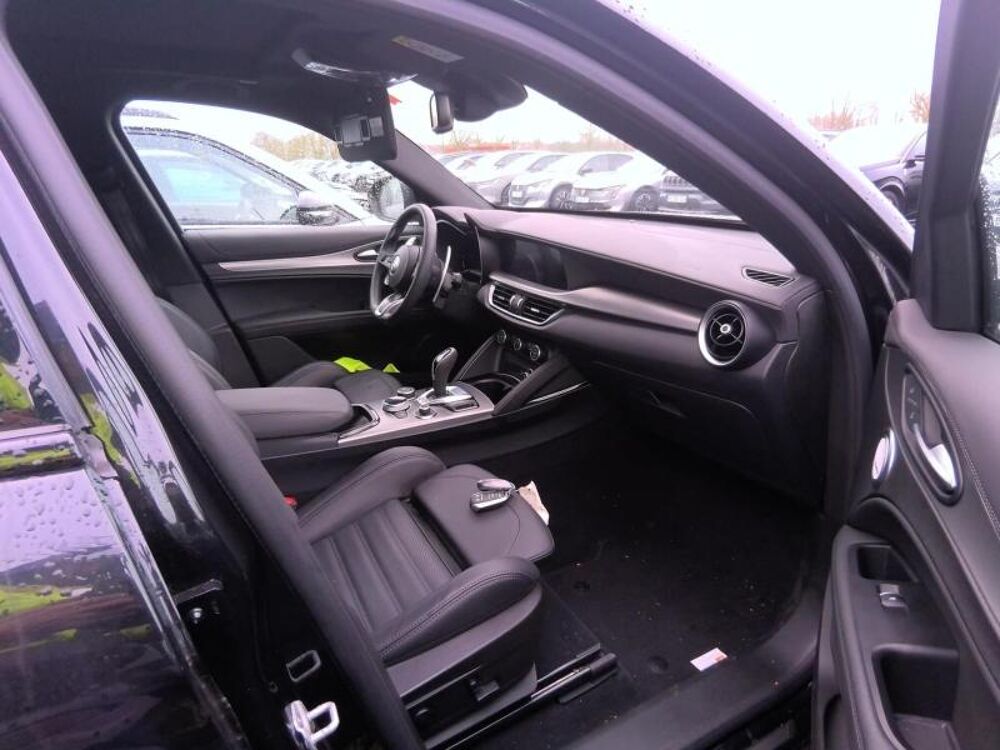 Stelvio 2.2 Diesel 210 Veloce Q4 AT8 + TOIT OUVRANT / HIFI HARMAN KA 2024 occasion 82000 Montauban