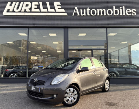 Toyota yaris 87 VVT-I 5P